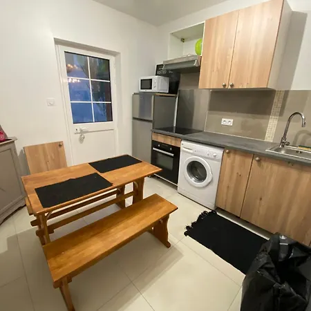 Holiday home Le Pivoine